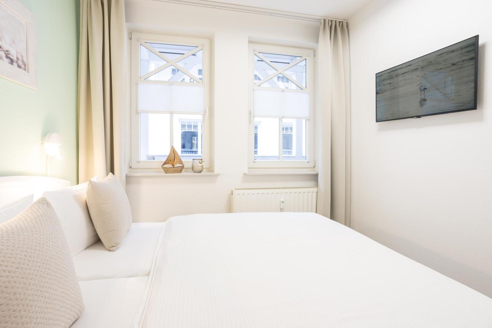 Fewo Auszeit Im Haus Strandburg Binz Exterior photo