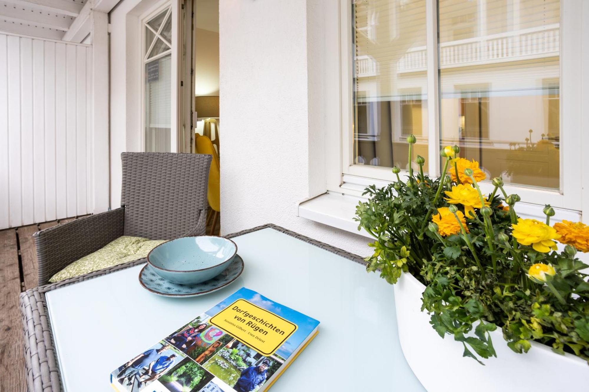 Fewo Auszeit Im Haus Strandburg Binz Exterior photo